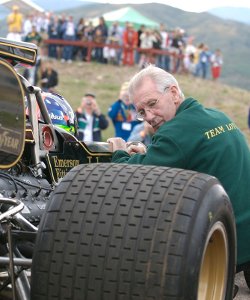 Imagem: Bob Dance, chefe dos mecânicos da Lotus